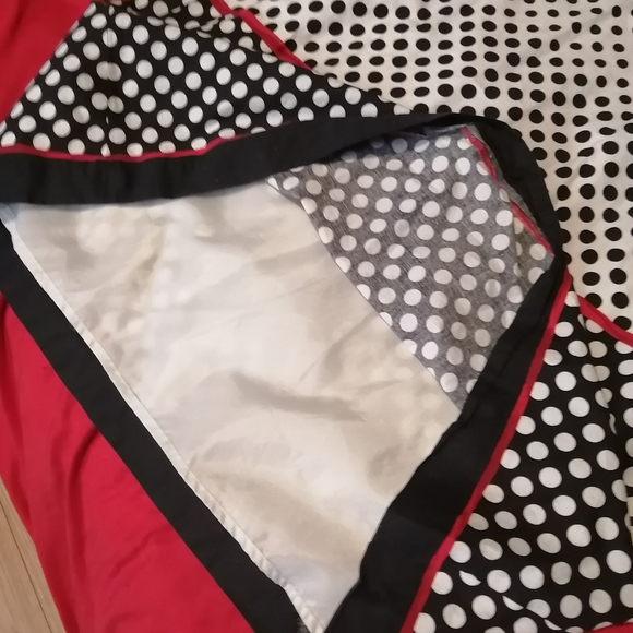 White with black polka dot fit and flare dress - Picture 4 of 7